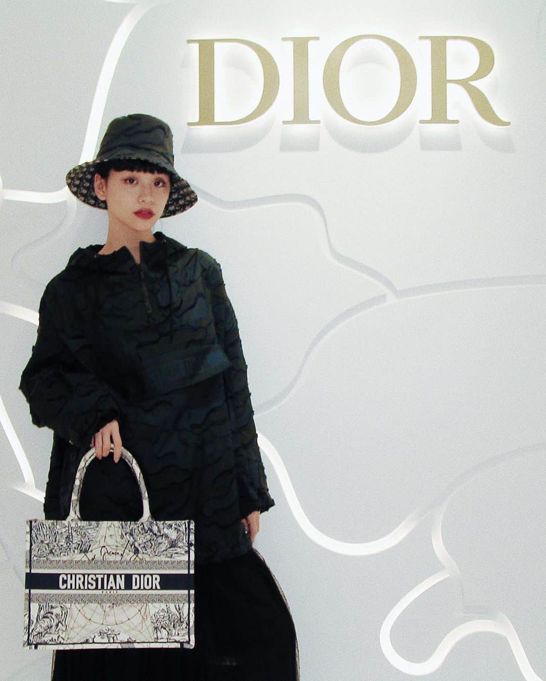 る鹿さんのインスタグラム写真 - (る鹿Instagram)「DIOR x ISETAN POP UP 「Dior Around The World」 2月26日より新宿伊勢丹本店1階でー #isetanxdior」2月27日 16時33分 - luluxinggg