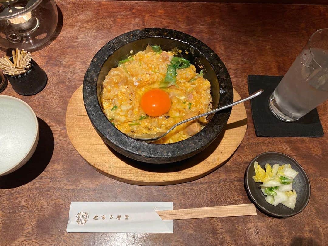 山尾梨奈さんのインスタグラム写真 - (山尾梨奈Instagram)「卵3つ分！石焼き親子丼！🥚🐣🍳 #kyoto #京都グルメ #京都ランチ #花見小路 #侘家古暦堂 #親子丼 #石焼き親子丼 #推し京都」2月27日 15時28分 - yamarina_1210