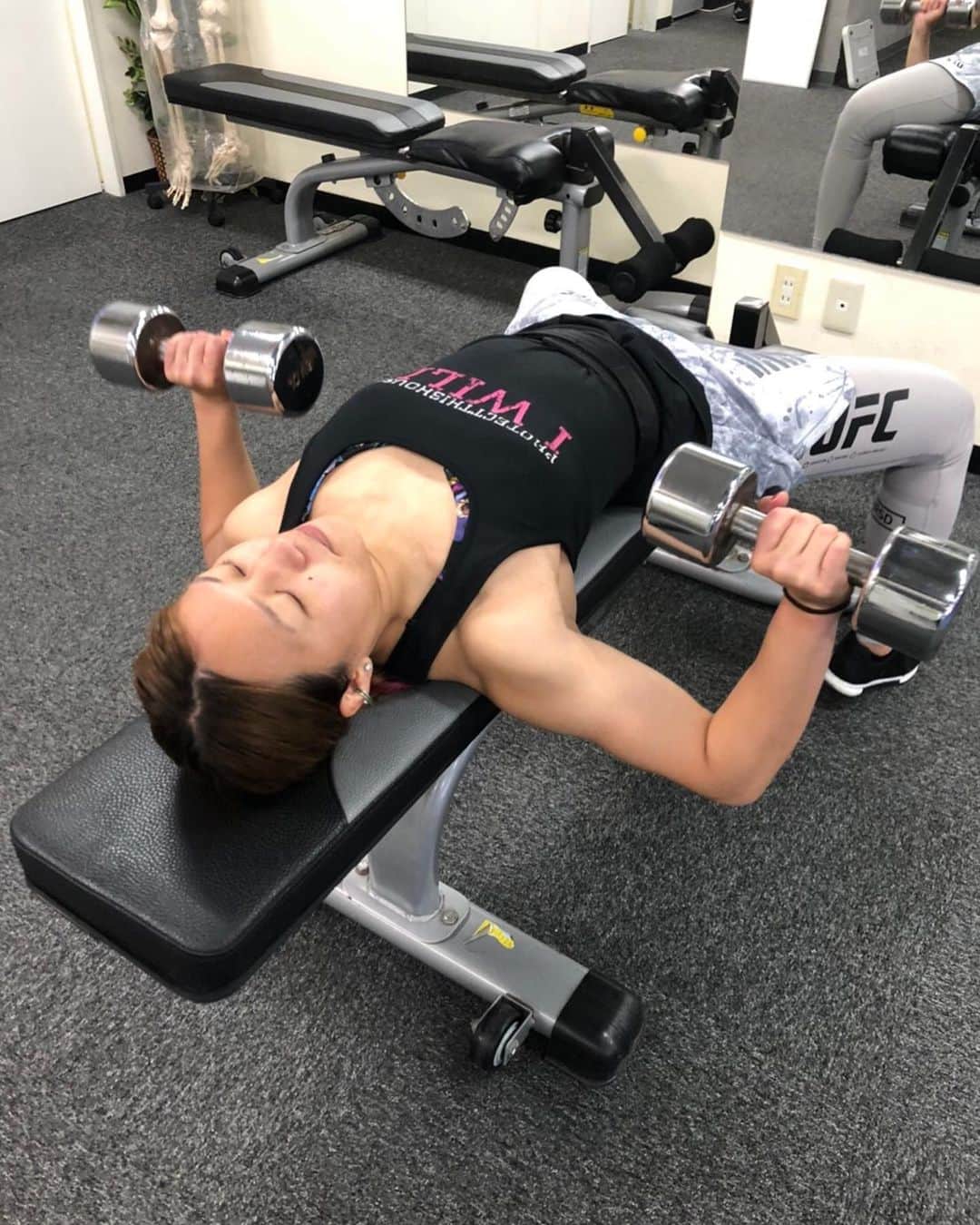 朱里さんのインスタグラム写真 - (朱里Instagram)「training✨  出来る事をー🤩  #training #gym #fitness #body #muscle #diet #fit #トレーニング　#ジム」2月27日 15時27分 - syuri_official