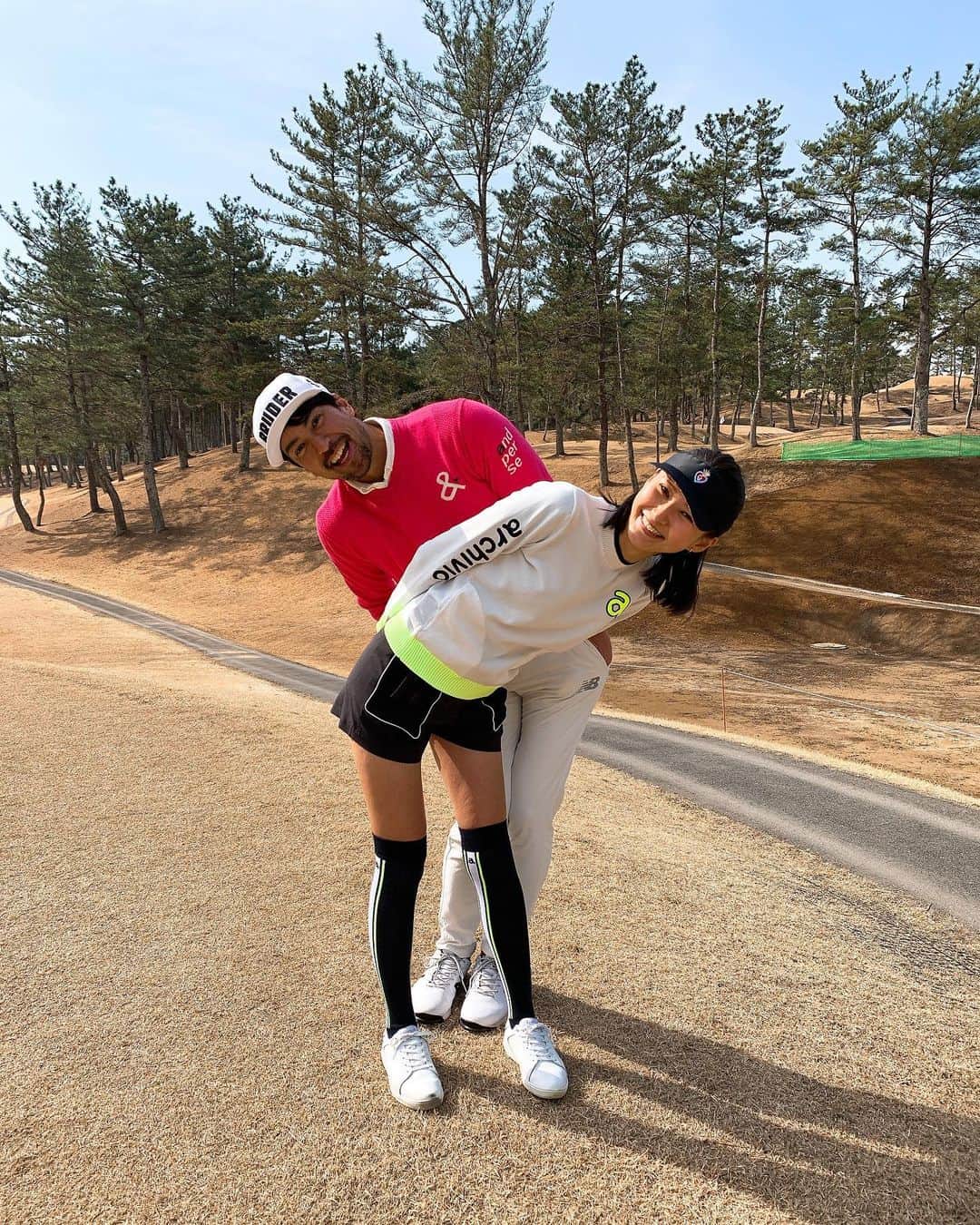 美優さんのインスタグラム写真 - (美優Instagram)「ゴルフ日和〜！！☀️ と思っていたら、それは午前中まで。 午後は寒かった〜😭 でも楽しかったから良かった😁 ・ ・ ・ #golf #ゴルフ #ゴルフウェア #ゴルフ女子 #⛳️ #golfwear #enjoygolf #大人の部活 #ゴルフ部 #골프 #골프스윙 #高尔夫 #高尔夫球　#アルチビオ」2月27日 16時06分 - miyu11_20