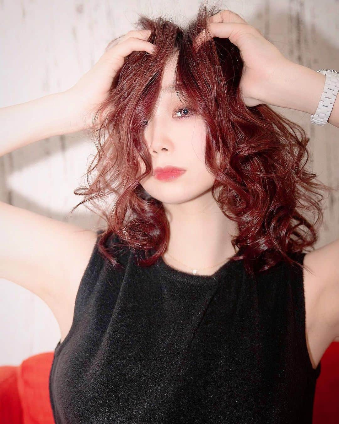 千咲まりさんのインスタグラム写真 - (千咲まりInstagram)「. #くしゃくしゃ。 くるんくるんヘアーすき🙊💓💓 . 素敵な一日を✨ そろそろ #被写体モデル また復活しようかな？ .  ﾟ＊.｡.＊ﾟ＊.｡.＊ﾟ＊.｡.＊ﾟ＊.｡.＊ﾟ  #撮影依頼お待ちしてます #有償モデル  #一眼レフ #カメラ好きな人と繋がりたい  #千咲まり  #被写体 #被写体募集 #自画撮り  #カメラマン募集  #撮影会モデル  #大食い #グラビアアイドル #グラビアタレント #インフルエンサー #事務所探し中 #コメントは全て返信します  #1mmでもいいなと思ったらいいね #フォローミー  #お仕事のご依頼お待ちしております  #コメントは全て返信します #いいね返し #like4like」2月27日 8時08分 - marilyn_ooguikoakuma