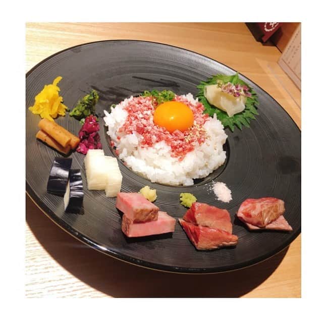 黒宮ニイナのグルメインスタ