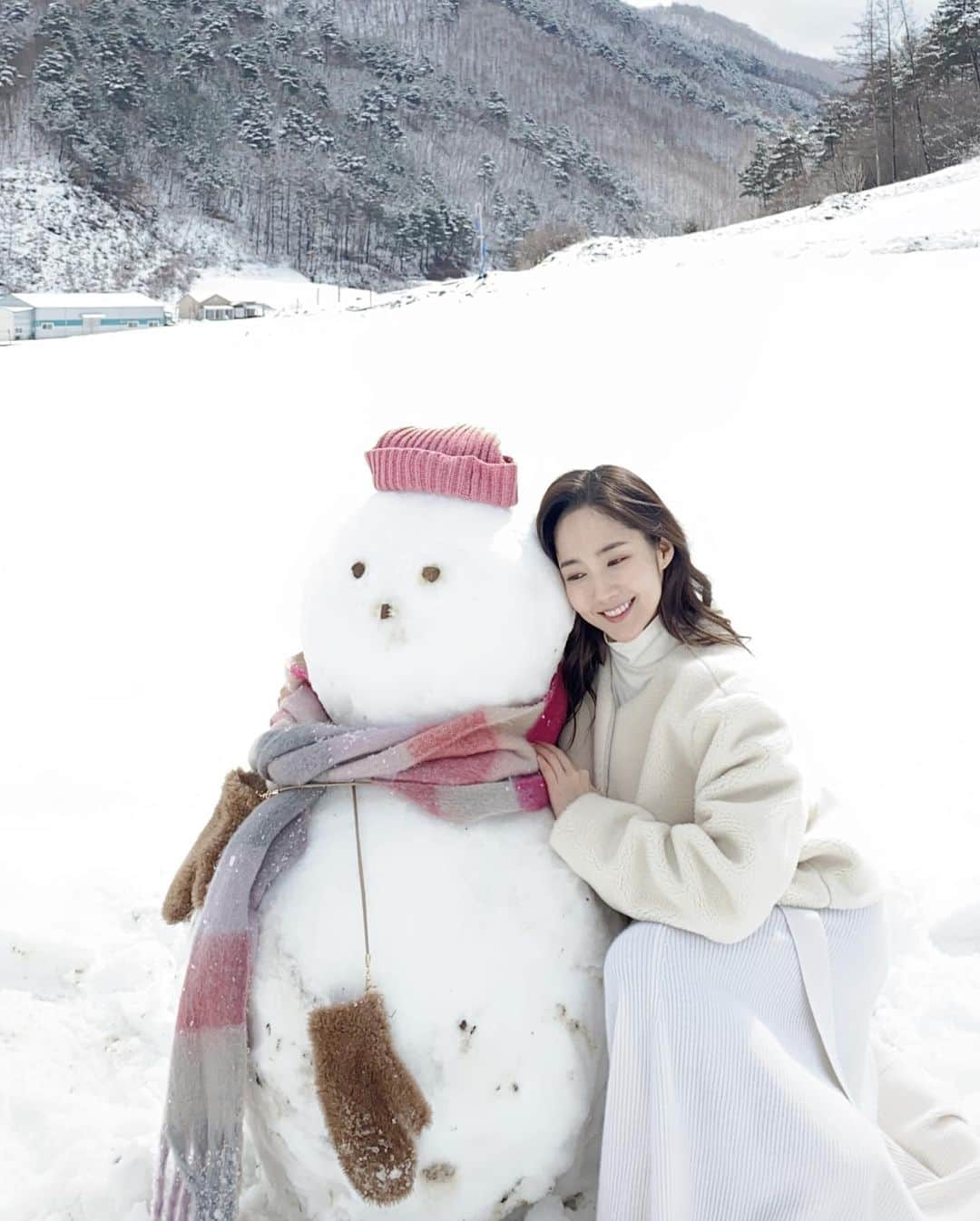 パク・ミニョンさんのインスタグラム写真 - (パク・ミニョンInstagram)「☃️ Do you wanna build a snowman?」2月27日 13時16分 - rachel_mypark