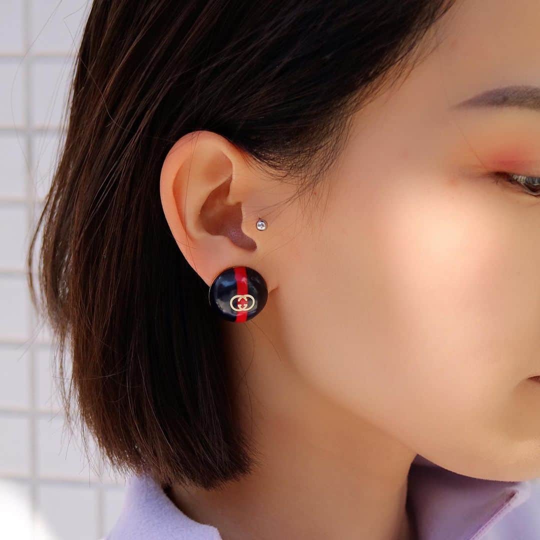 Vintage Brand Boutique AMOREさんのインスタグラム写真 - (Vintage Brand Boutique AMOREInstagram)「Gucci Vintage GG logo clip-on earrings  Free Shipping Worldwide✈️ DM for more information ≫ ≫ ≫✉️ info@amorevintagetokyo.com  #ヴィンテージ #グッチ #ヴィンテージグッチ #ヴィンテージブランドブティック #アモーレ #アモーレトーキョー #表参道 #東京  #vintage #Gucci #vintagegucci #guccivintage #vintagebrandboutique #AMORE #amoretokyo #Tokyo #Omotesando #amoretokyo」2月27日 14時41分 - amore_tokyo
