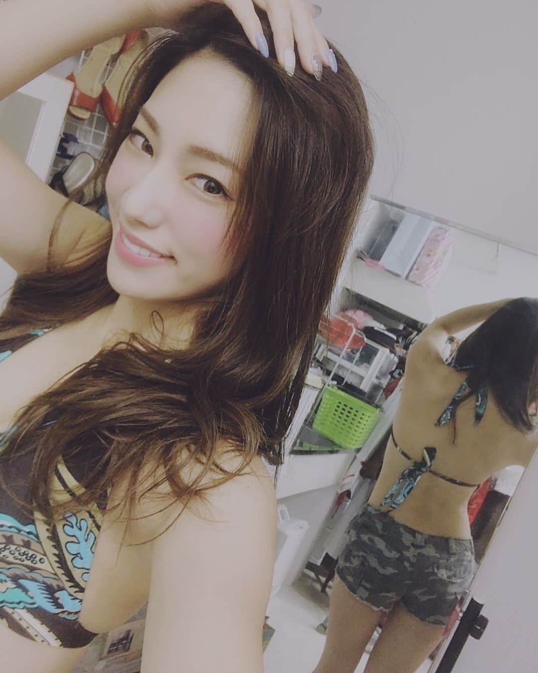 星野奏さんのインスタグラム写真 - (星野奏Instagram)「おつほっしー🌟 ・ ・ ・  #おはよう #自撮り #オフショット#셀카#selfie #selfietime #撮影モデル  #japanese #followｍe #自撮り部 #model #水着 #bikini#控え室#背中 #bodymake」2月27日 14時51分 - hoshino_kanade_