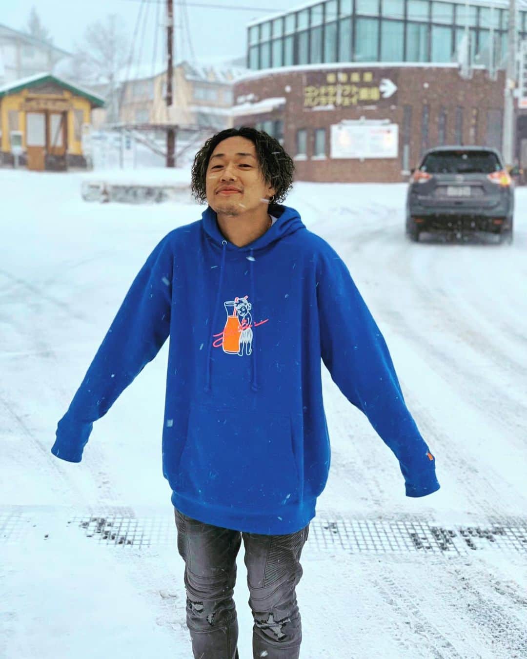 寿君さんのインスタグラム写真 - (寿君Instagram)「ダウンジャケットが必要でした☃️🐧 #overthebridge #burnintsugaike #白馬 #長野 #つがいけ高原スキー場 #hakuba #tsugaike #naganojapan #juice_jp #highlife_jp」2月27日 17時26分 - kotobuki_kun_1048