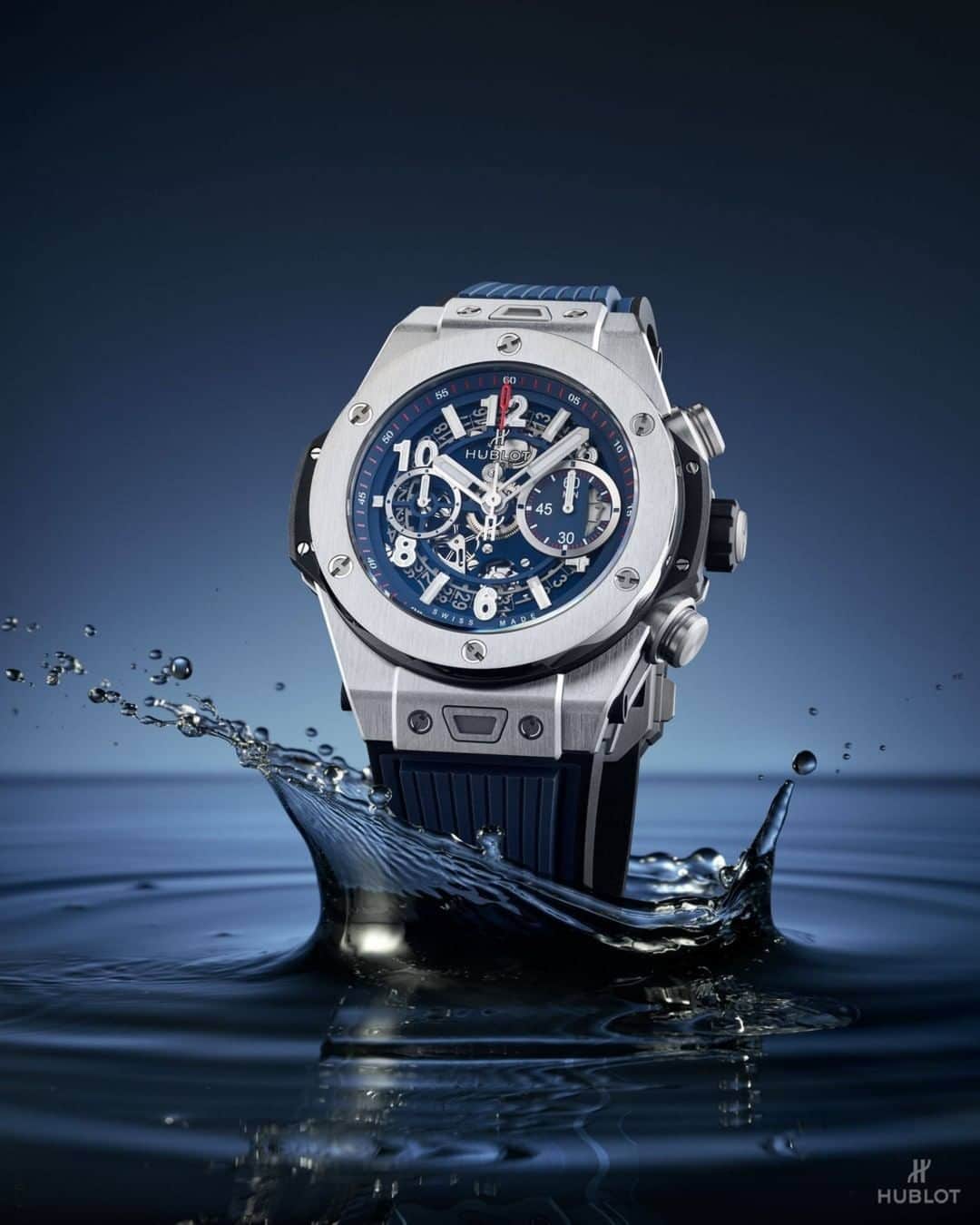 ウブロさんのインスタグラム写真 ウブロinstagram ブルーとチタニウムの色味が特徴的な ビッグ バン ウニコ チタニウム ブルー とても軽量な45mmサイズのモデルです Hublot Bigbangunico Blue ウブロ ビッグバンウニコ 2月27日 18時30分 Hublot Japan