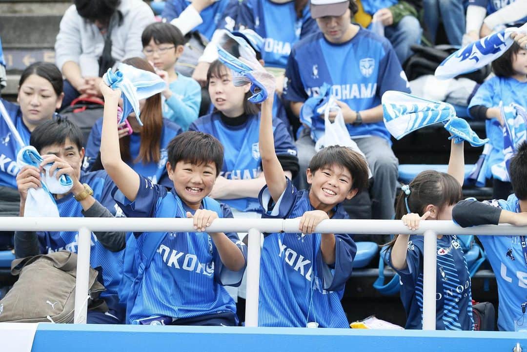 横浜FCさんのインスタグラム写真 - (横浜FCInstagram)「- 待ちに待ったJリーグ開幕でしたが、止むを得ず中断期間に入りました。選手ももちろんですが、お客様の安心・安全の為この決断を受け止めて、リーグ再開後に皆さんに喜んでもらえる準備を続けていきます！サッカーが、横浜FCがある日常が戻ってくるまで、皆さん待っててくださいね！くれぐれも体調にはお気をつけください！ - #YOKOHAMAFC #横浜FC #RECORDTHEBLUE #JLEAGUE @jleaguejp」2月27日 18時57分 - yokohamafc_official