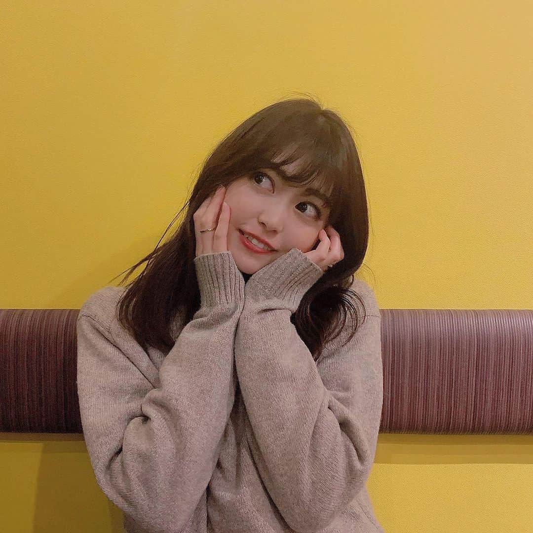 前田亜美のインスタグラム：「. . 久しぶりにホワイトニング行ってきた‪\♡︎/︎. . . 歯医者ではやった事あったけど…. そろそろホワイトニングしたくて. . 初めてセルフホワイトニングしたんだけど、簡単だし染みないしすぐ終わった∠︎(　˙-˙ )/. . 個人差あるみたいだけど私はすぐ綺麗になったし最高だぜえ🤤また行こーと。. .  そう。歯は大事。. . . 歯が白くなるとなんか嬉しいしたくさん笑いたくなる‪\♡︎/︎. . .」