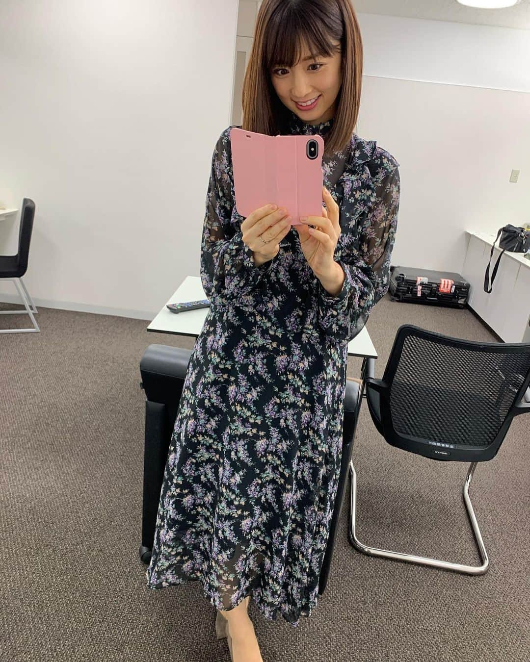 小倉優子さんのインスタグラム写真 - (小倉優子Instagram)「皆様へ 私事ではありますが、この度第3子を授かりました。 無事に安定期に入り体調も落ち着きましたので、皆さまにご報告させていただきます。 まだまだ戸惑う事や不安もありますが、出産までの時間を心穏やかに過ごしたいと思っております。 出産までのお仕事は、体調と相談しながら続けさせていただきます。 今後ともよろしくお願いいたします。 小倉優子」2月27日 19時55分 - ogura_yuko_0826