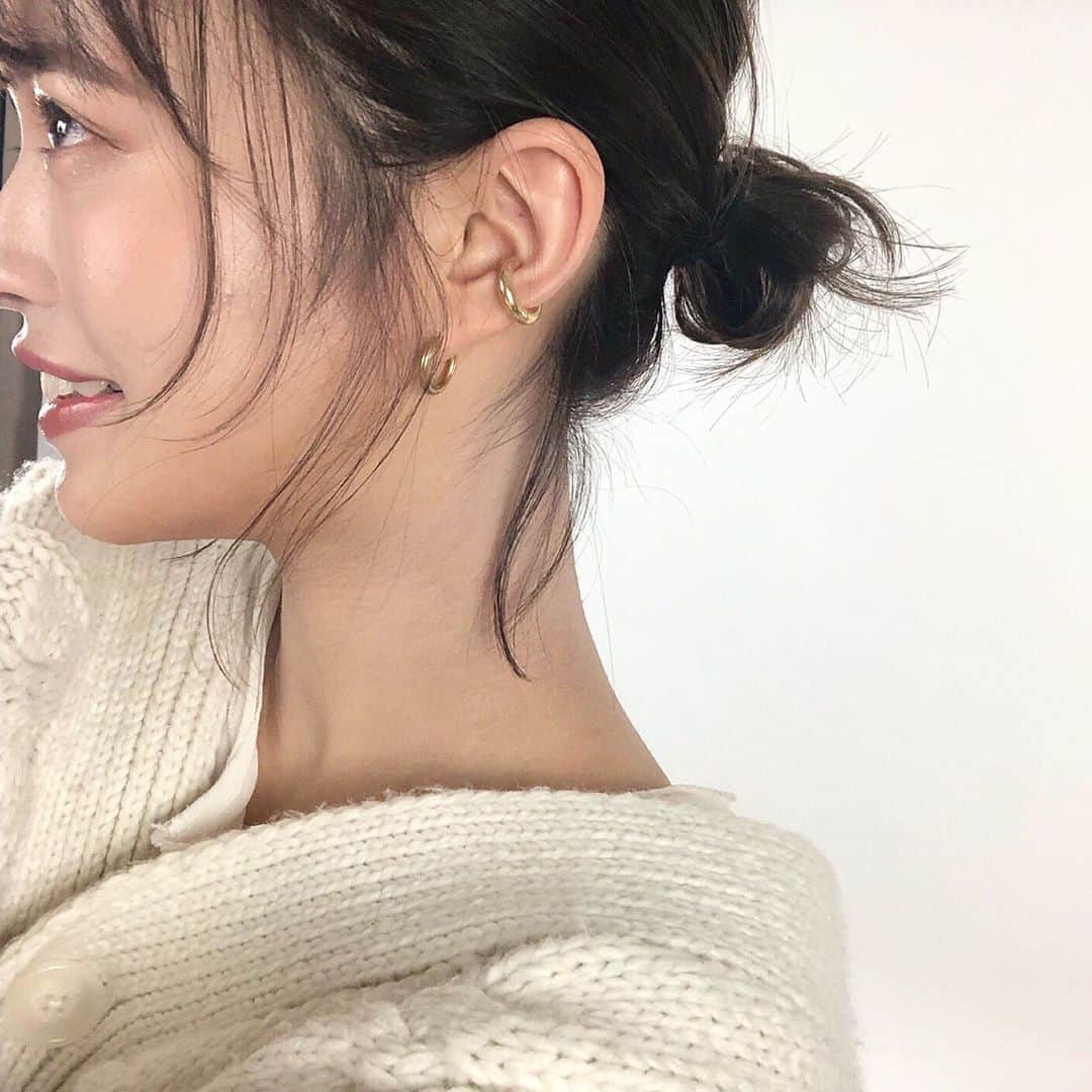 松川あいのインスタグラム：「@mimitv_official  ぶりぶりな撮影♡ ボブでも出来る、ヘアアレンジ企画です☺️」