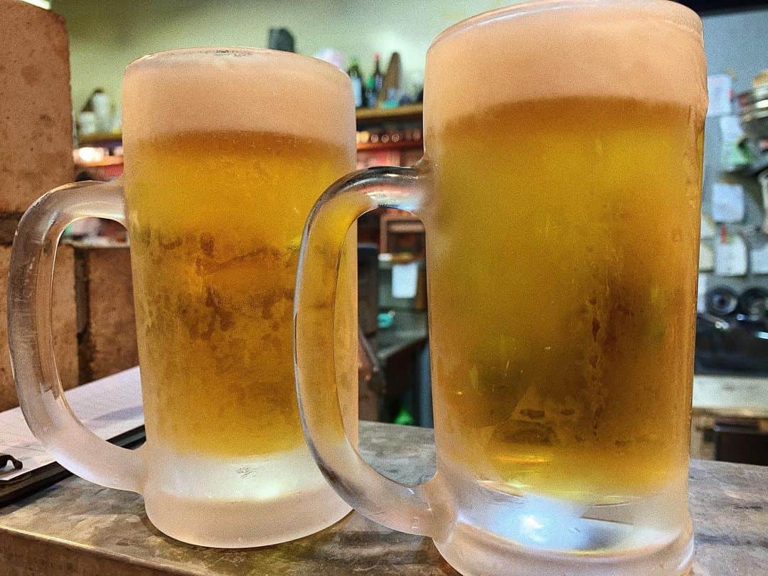 井上志帆子さんのインスタグラム写真 - (井上志帆子Instagram)「キンキン🍺#麦酒#ビール#ビール党#楽しくて写真がブレる店#続く⏩」2月27日 20時52分 - shiriko0316