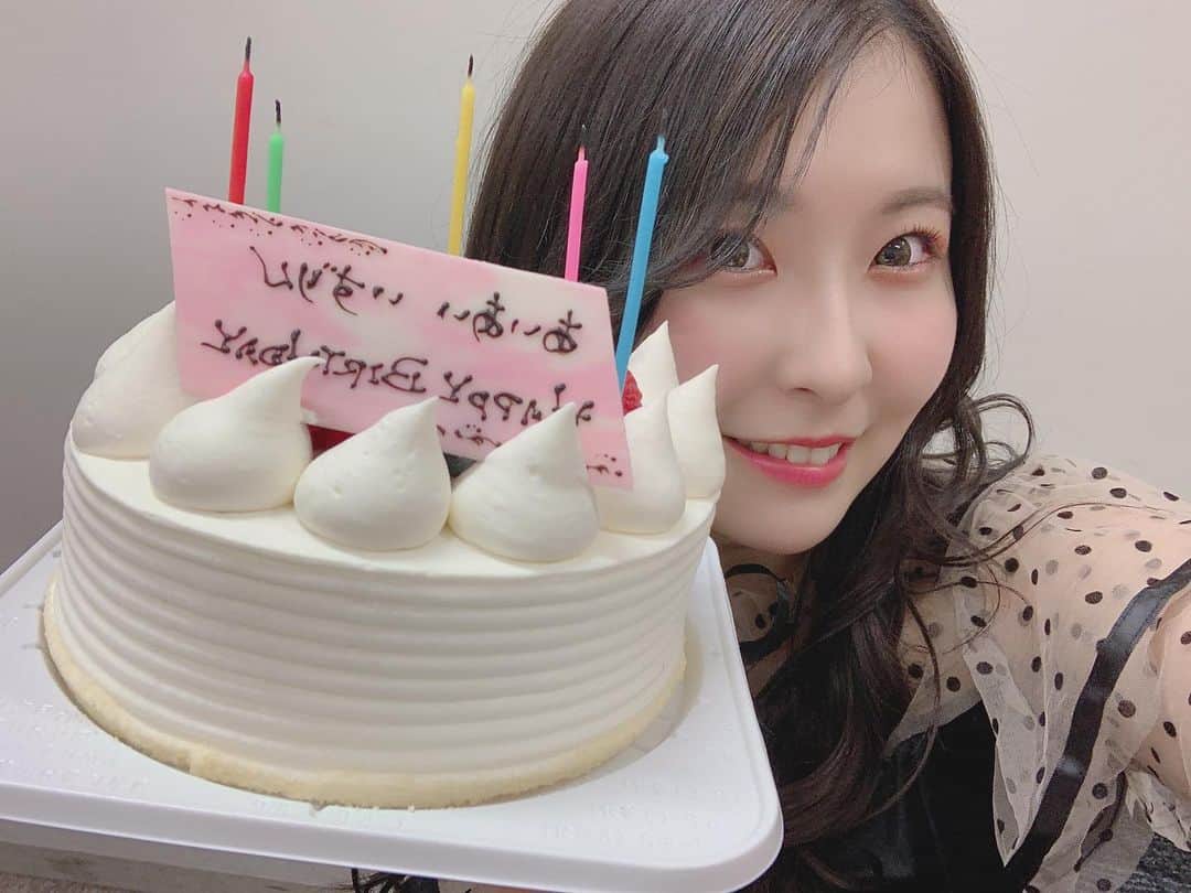 杉山愛佳さんのインスタグラム写真 - (杉山愛佳Instagram)「･ ･ ･ ･ #mybirthday #birthday #surprise #surprisecake」2月27日 21時51分 - sugiyama_aika