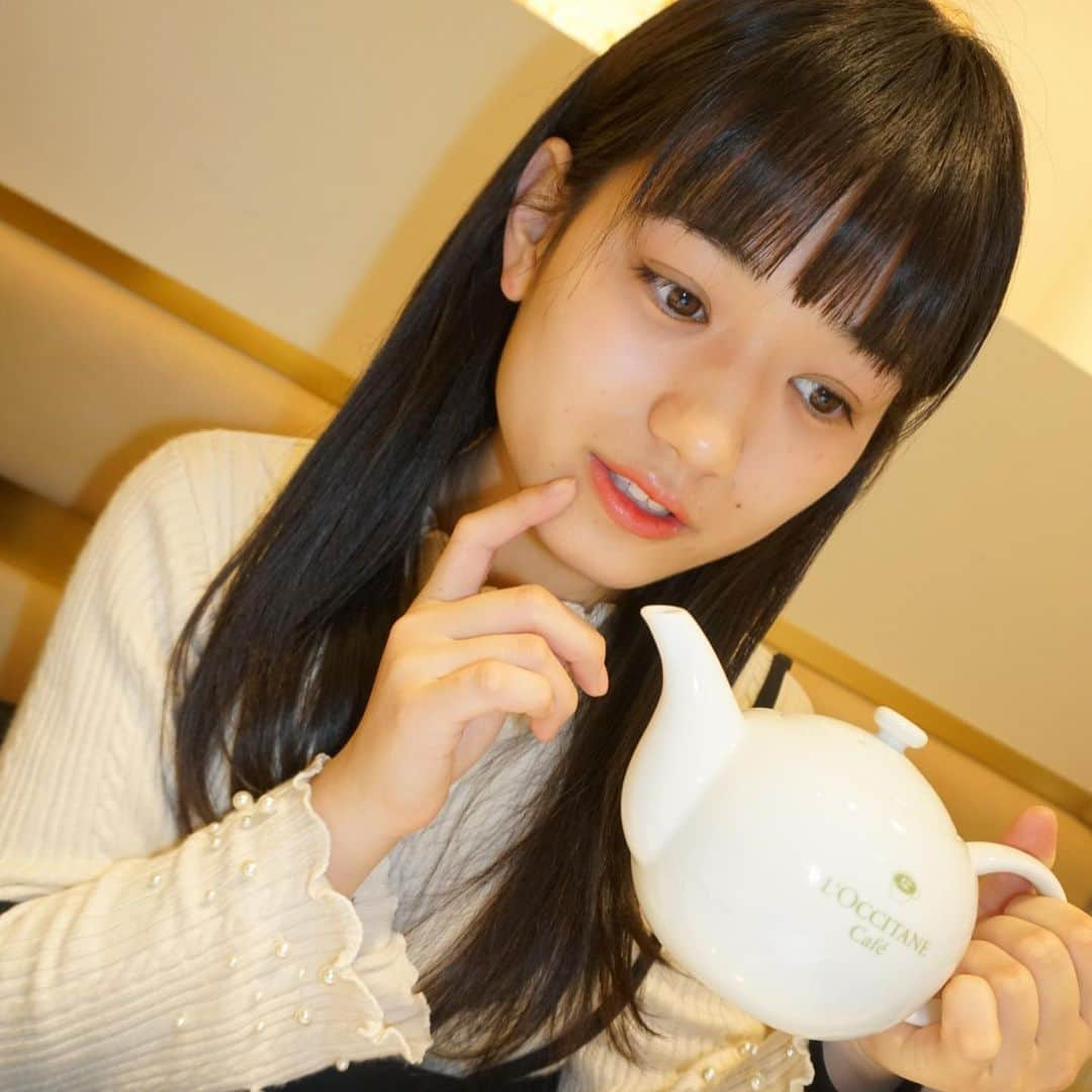 滝口きららさんのインスタグラム写真 - (滝口きららInstagram)「お洒落なカフェの紅茶って苦くね？  #滝口きらら　#ゑんら」2月27日 21時58分 - wyenra_kilala