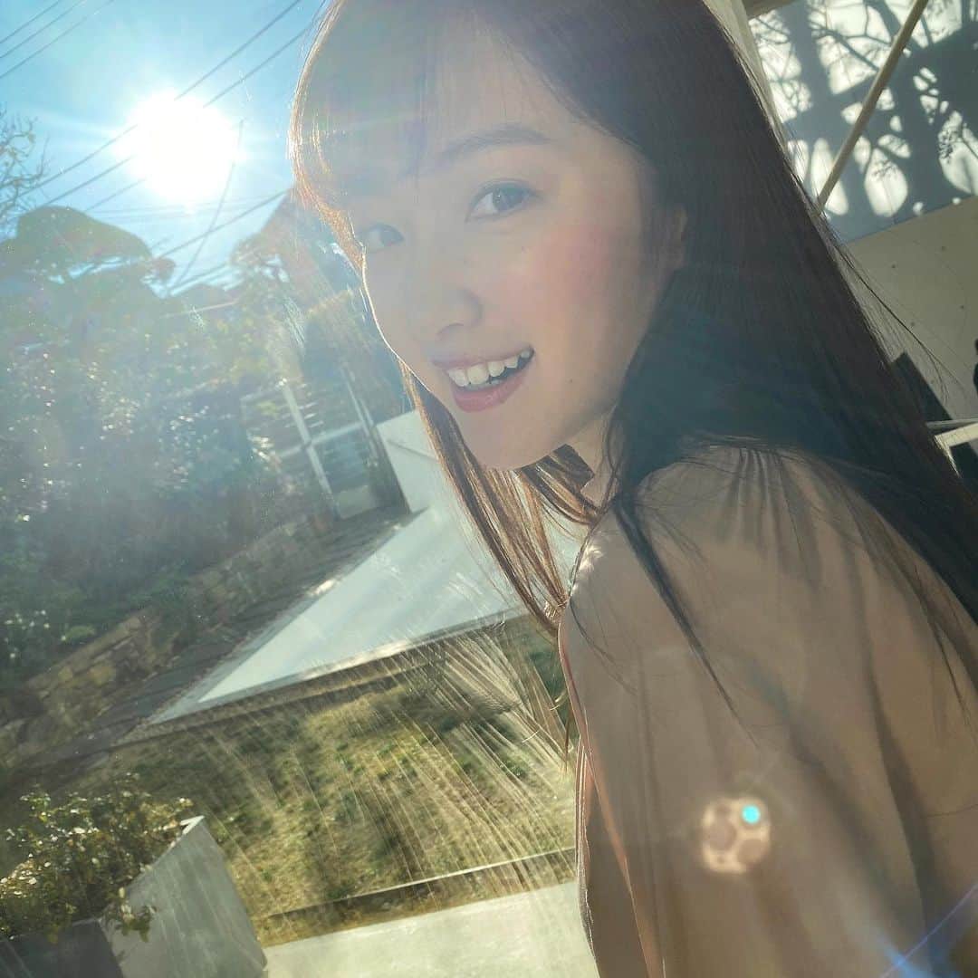 神谷由香さんのインスタグラム写真 - (神谷由香Instagram)「今日はとある広告の撮影でした📸 自然光がたっぷり入るスタジオで楽しい撮影だったな💓 楽しくて撮影途中笑いのツボに入ってしまった😂🤣 また報告します✨✨」2月27日 22時22分 - kamiya_yuka_