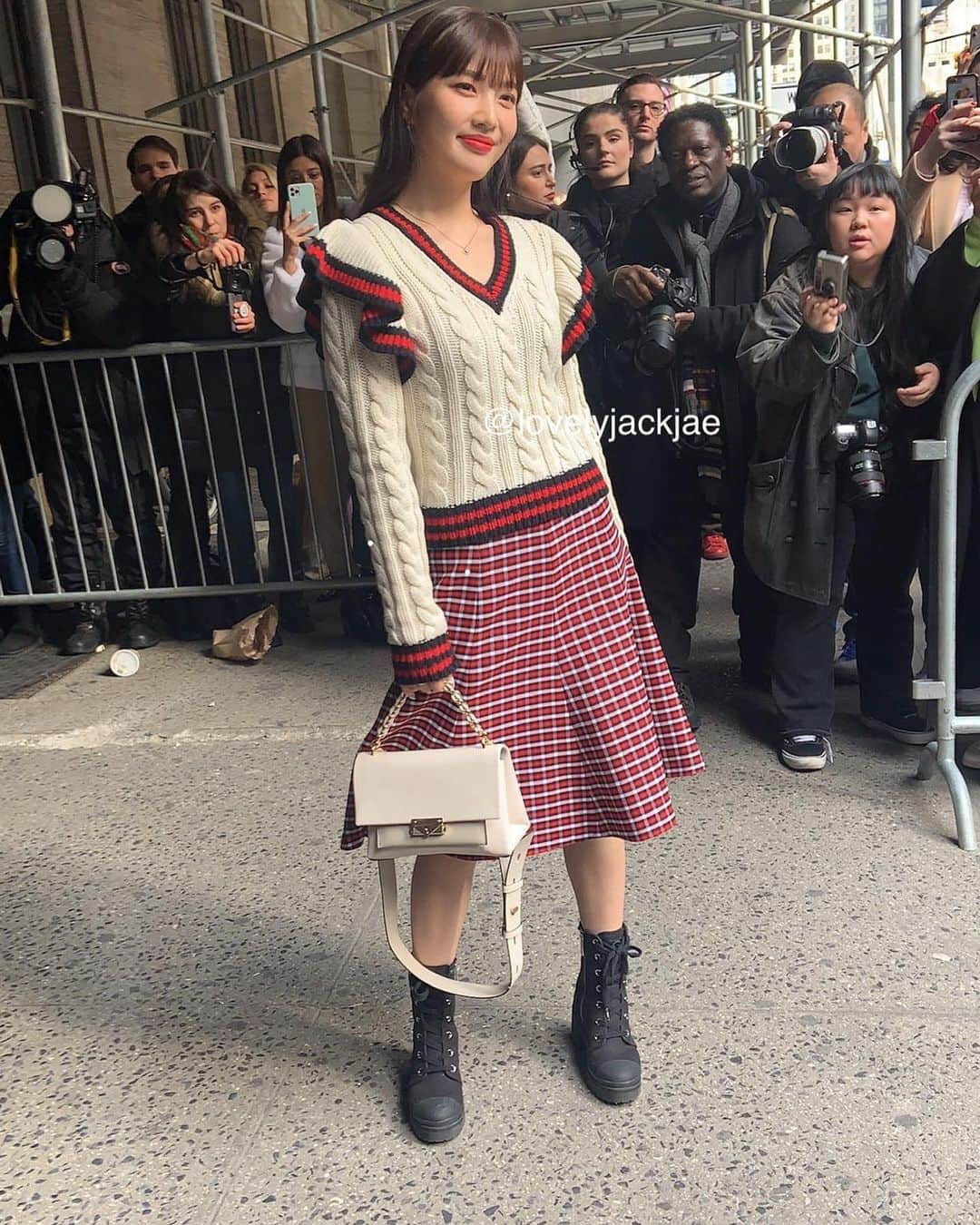 ジョイ（ファンアカウント）さんのインスタグラム写真 - (ジョイ（ファンアカウント）Instagram)「200212 JOY - New York Fashion Week: Michael Kors runway show - #REDVELVET#JOY#레드벨벳#조이 © lovelyjackjae on twt」2月27日 22時40分 - joy.redvelvet