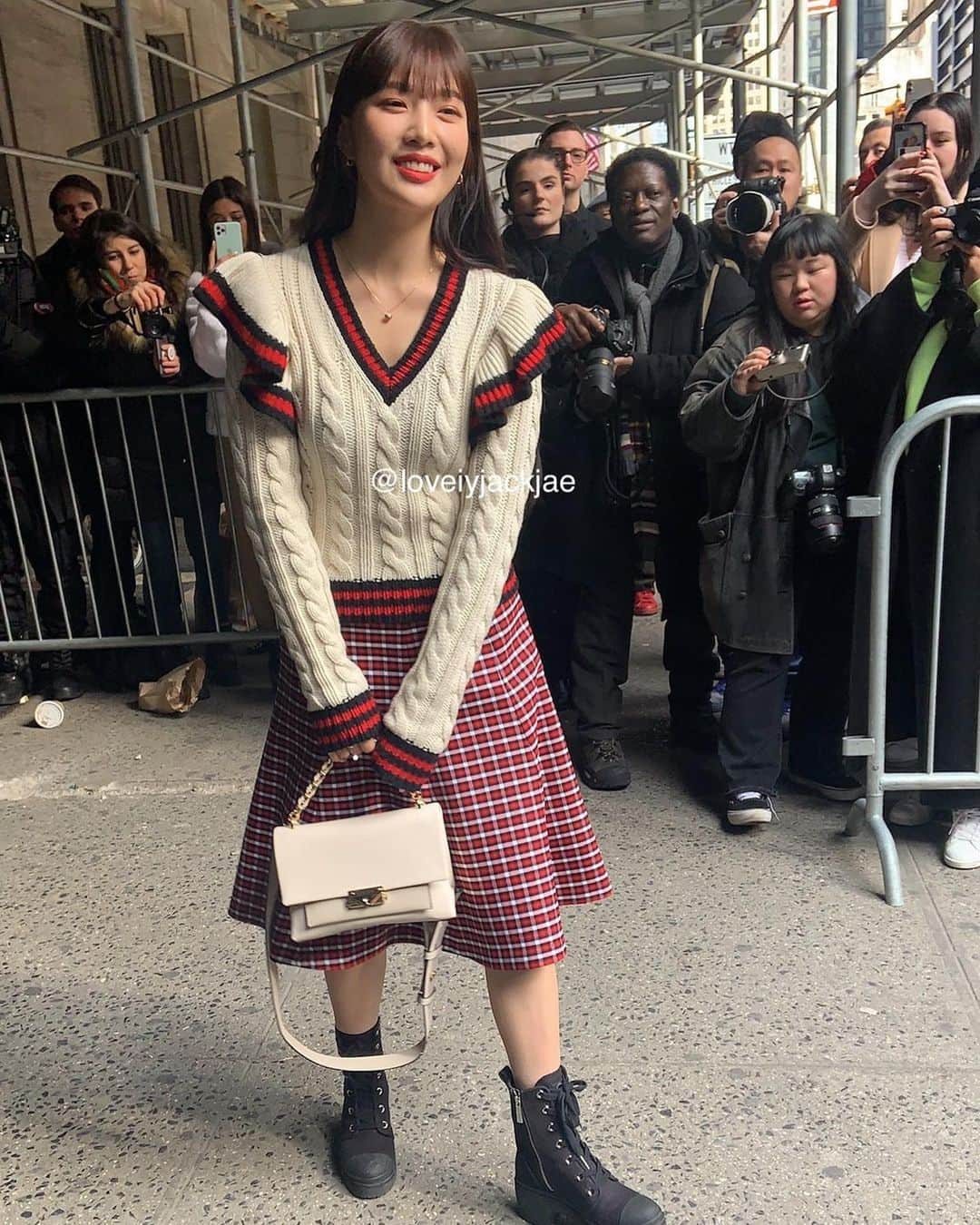 ジョイ（ファンアカウント）さんのインスタグラム写真 - (ジョイ（ファンアカウント）Instagram)「200212 JOY - New York Fashion Week: Michael Kors runway show - #REDVELVET#JOY#레드벨벳#조이 © lovelyjackjae on twt」2月27日 22時40分 - joy.redvelvet