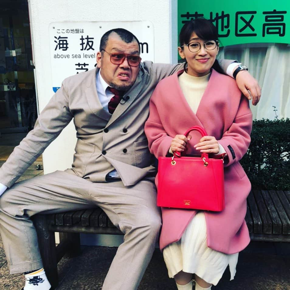 くっきー（川島邦裕）さんのインスタグラム写真 - (くっきー（川島邦裕）Instagram)「#そういや #いい女優ちゃんと #絡んだんぜ #綾瀬はるか ちゃんよぉ❤︎ #おん？ #違うって？ #沙羅？ #モノマネのチャンネー？ #モノマネ芸人の沙羅ちゃん？ #なんだよぉ〜 #だったら遠慮せんと #尻でも握ってりゃよかったぜ #睾丸ペッキンよぉ👍 #ってかぁー #は？」2月27日 23時00分 - nikuguso_taro