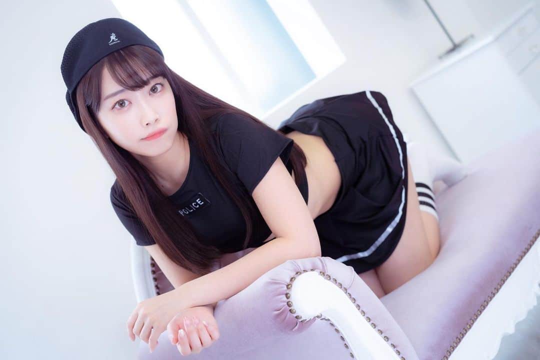 西井綾音のインスタグラム：「. みんながハッピーな気持ちになれますように✨ . . . . . . . . . . . #西井綾音 #グラビア #パーカー女子 #ふともも #コスプレ #コスプレイヤー #インスタグラビア #撮影会モデル  #くびれ  #cosplay  #cosplaygirl #cosplayer  #idol #animecosplay #kawaii #kawaiigirl  #japanesegirl #model #anime  #lfl #likeforfollow #l4l #角色扮演  #动漫 #코스프레 #性感」