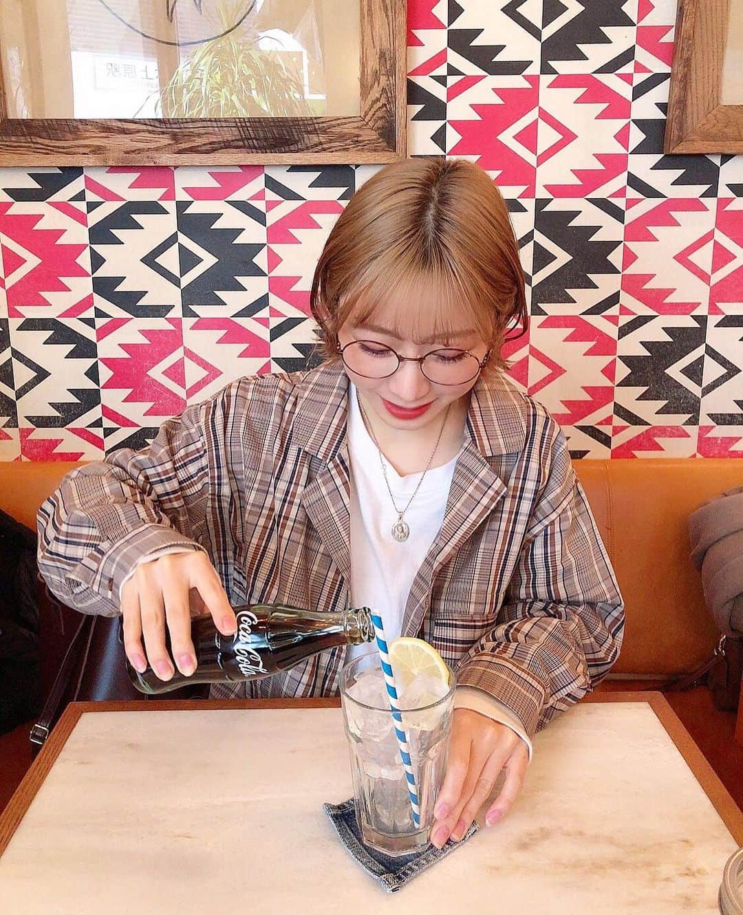 てぃーみきのインスタグラム：「今日はカフェでティータイムしてきた☕️ #おやすみ」