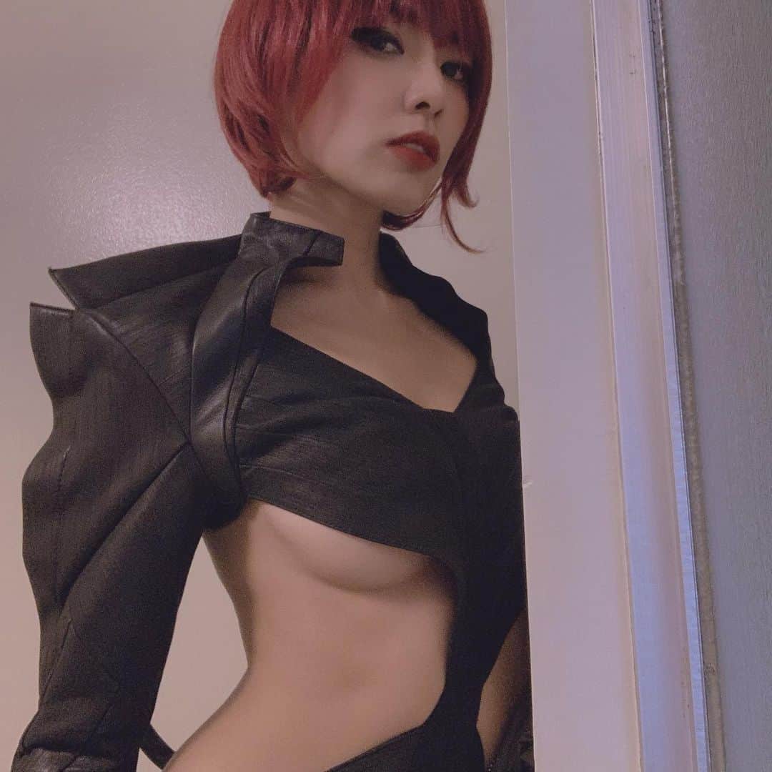 Ai（虫賀愛）のインスタグラム：「* * 変な気分な夜🌚💋 * *  #aimushiga #mushiga #虫賀さん #love #lovemylife #撮影　#shooting」