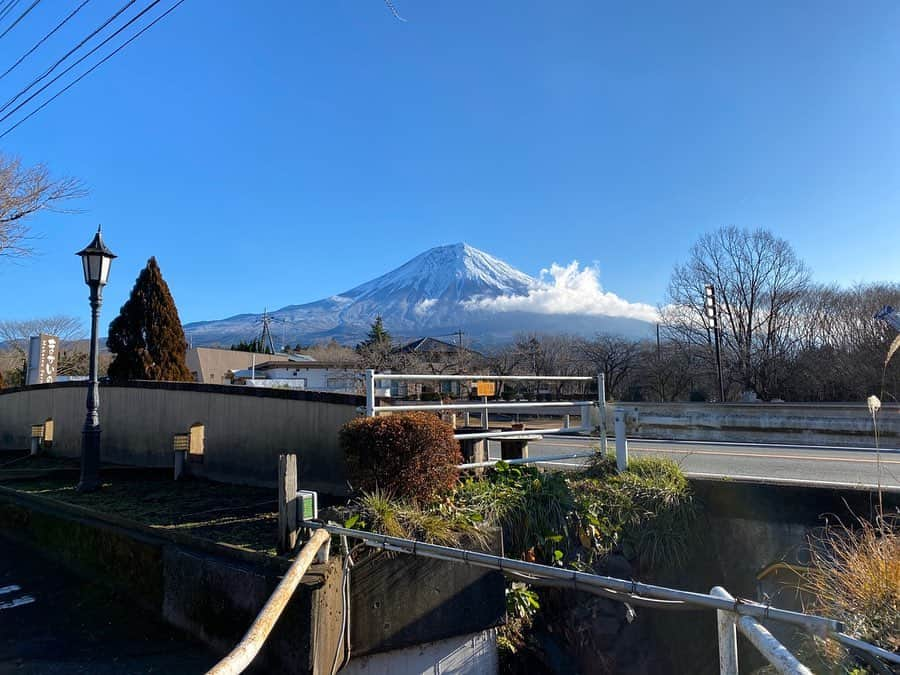 箭内夢菜さんのインスタグラム写真 - (箭内夢菜Instagram)「🗻☁️ #ゆるキャン△  8話 見てくださった皆さん、ありがとうございました😊 9話お楽しみに～」2月28日 10時10分 - yumenayanai_official