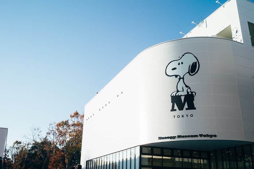 SNOOPY MUSEUM TOKYOのインスタグラム：「【ミュージアムより：2月29日（土）～3月13日（金）まで臨時休館します】 政府より示された新型コロナウイルス感染拡大防止対策を踏まえ、2月29日（土）～3月13日（金）までの間、臨時休館させていただきます。 3月14日（土）以降の開館につきましては、今後の状況に鑑み引き続き検討してまいります。  最新情報に関しては、公式サイトおよびSNSにてご案内いたします。 前売券をお持ちのお客様は、公式サイトのNEWSページをご確認ください。 急なご案内となりご迷惑をおかけしますが、ご理解を賜りますようお願い申し上げます。 事態の沈静化と皆さまの健康を心よりお祈りいたします。  #snoopymuseumtokyo #schulzmuseum #snoopy #スヌーピーミュージアム #スヌーピー」