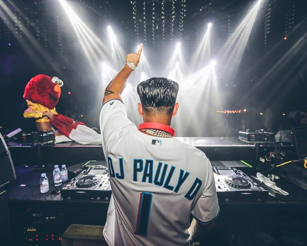 Pauly Dさんのインスタグラム写真 - (Pauly DInstagram)「I’m On One!!!! 1️⃣ MIAMI Lets Go FRIDAY March 6th @storymiami Meet Me For This 🎥🎥🔥🔥」2月28日 10時45分 - djpaulyd