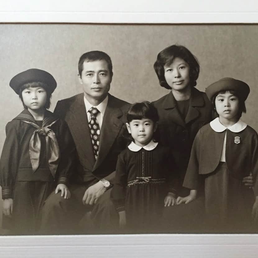 王理惠のインスタグラム：「昨日の写真、妹が写っていなかったので😁🙏」