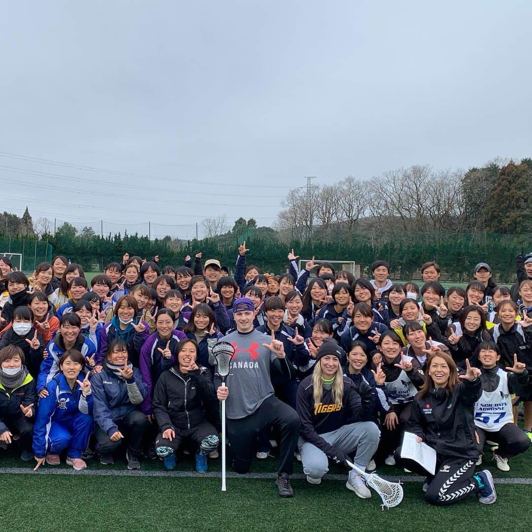 山田幸代さんのインスタグラム写真 - (山田幸代Instagram)「Cross Crosse Cup 2020 御殿場での大会も無事終了いたしました。 コロナウイルスの方針が出る前の大会でしたが、感染防止を徹底し、全員が笑顔で帰っていってくれました。 たくさんの皆さんに参加していただき、素晴らしい選手達と出会えたこと、私たちCrossCrosseも大変幸せでした！  この大会にためにご尽力いただきました皆さま、参加してくれたたくさんの選手の皆さま、そして、カナダからコーチとして来日してくれた @emily.gilly 、Zack  本当にありがとうございました！  そして、運営を一緒に手伝ってくれたみんな！ 本当にありがとう！君たちがいなかったら、回りませんでした！ 大好きな後輩達とまた出会えたこと、嬉しすぎたよ！ 本当にありがとう！  何度も言います！感謝ー！  #感謝  #crosscrossecup2020  #crosscrosse  #ラクロス  #lacrosse  #camp #stringking #stringkingpro @stringking」2月28日 11時01分 - lacrosseplayer_sachiyoyamada