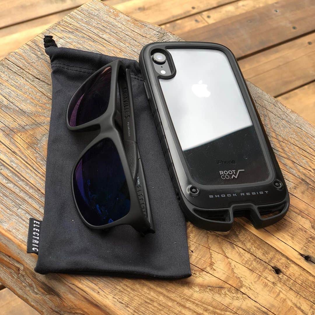 ROOT CO. Designed in HAKONE.さんのインスタグラム写真 - (ROOT CO. Designed in HAKONE.Instagram)「. Set of matte black.  #root_co #rootco #shockresistcaseplushold #electricsunglasses #electricfishing #knoxville #outdoor #outdoors #outdoorgear #matteblack」2月28日 11時05分 - root_co_official