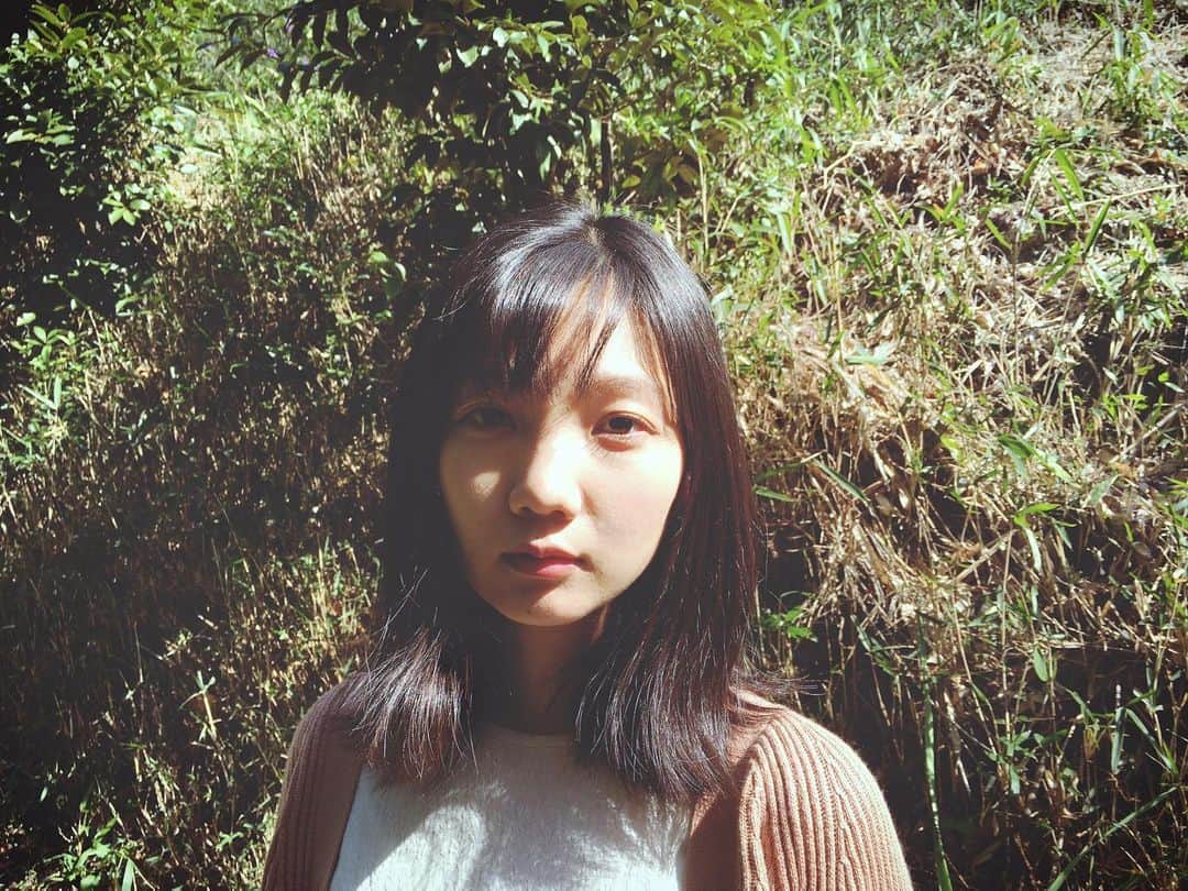 山崎丹奈さんのインスタグラム写真 - (山崎丹奈Instagram)「. 自分みたいな、自分じゃないみたいな #髪のびたな」2月28日 2時09分 - ninayamazaki