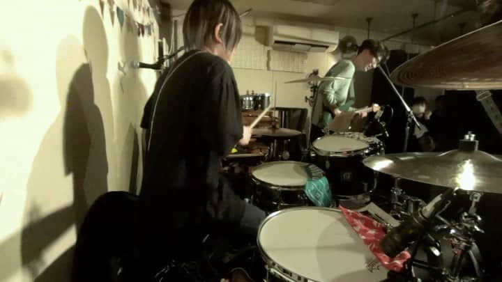 吉澤響のインスタグラム：「20200128 下北沢モナレコード 『Walk alone』/ セカイイチ  #セカイイチ #live #drums #drummer」