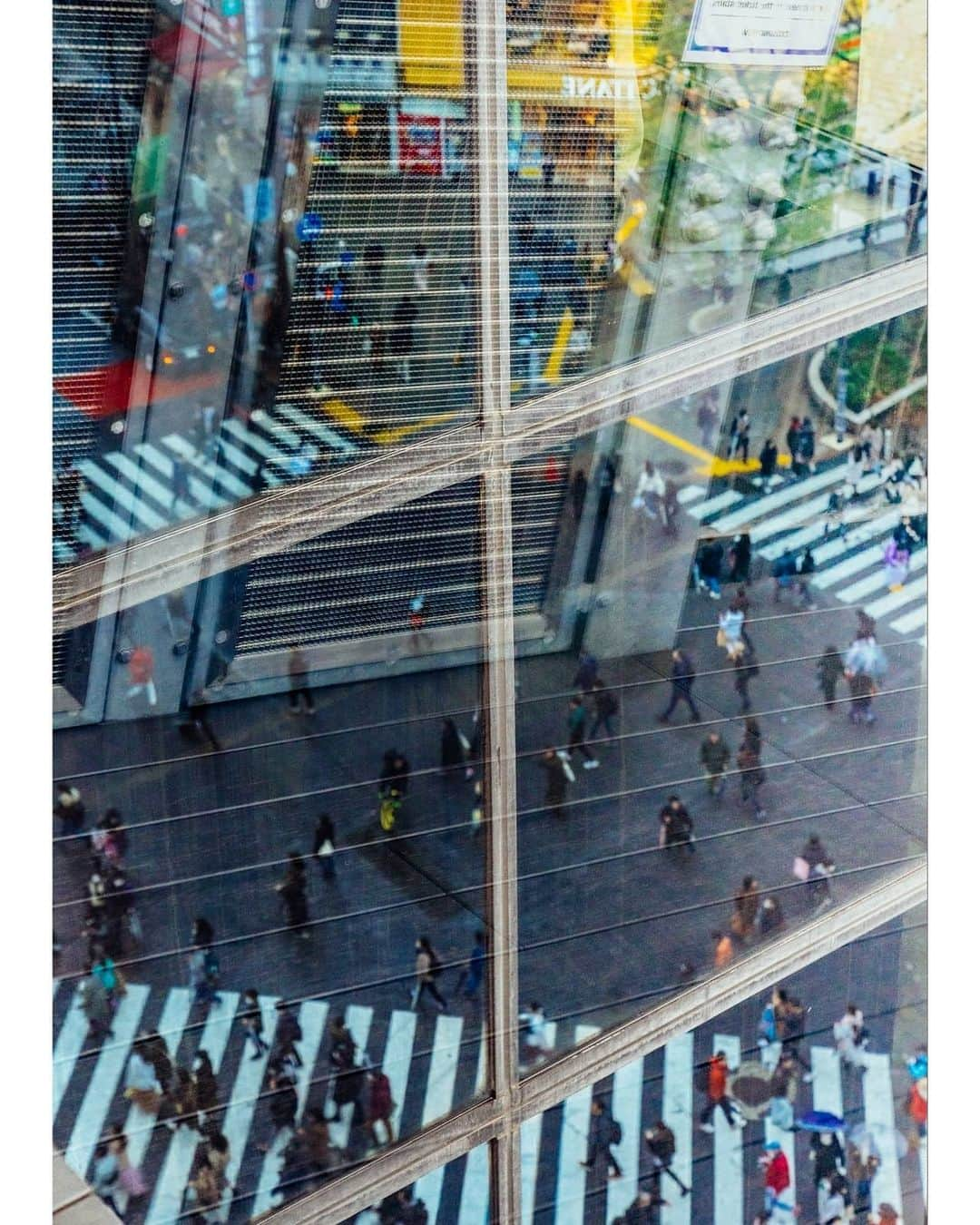 VuTheara Khamさんのインスタグラム写真 - (VuTheara KhamInstagram)「Shibuya Crossing, Japan (2020) It's a selection of pictures focus Shibuya Crossing View, taken from the Deck at Magnet by Shibuya 109. #UnknownJapan #visitjapanjp @visitjapanjp」2月28日 3時04分 - vutheara