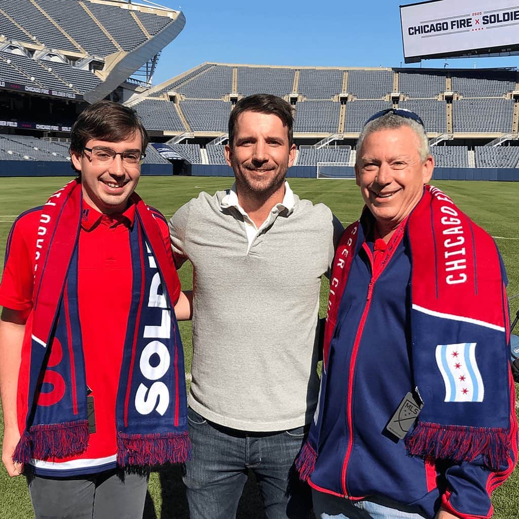 Major League Soccerさんのインスタグラム写真 - (Major League SoccerInstagram)「Supporters from day one still fans 25 years later. Thank you! 👏❤️」2月28日 3時48分 - mls