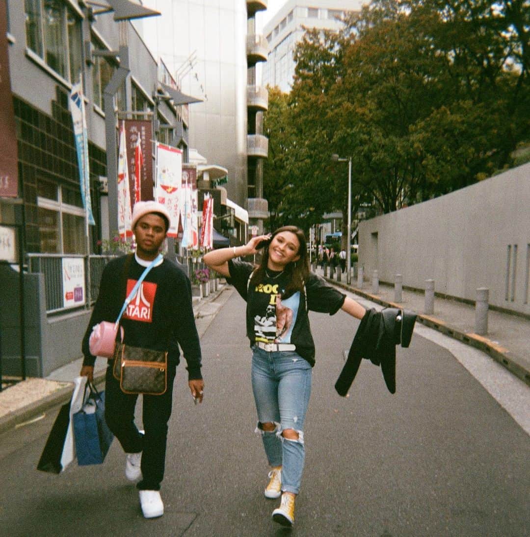 テイラー・グラブスのインスタグラム：「got my japan film back✨」