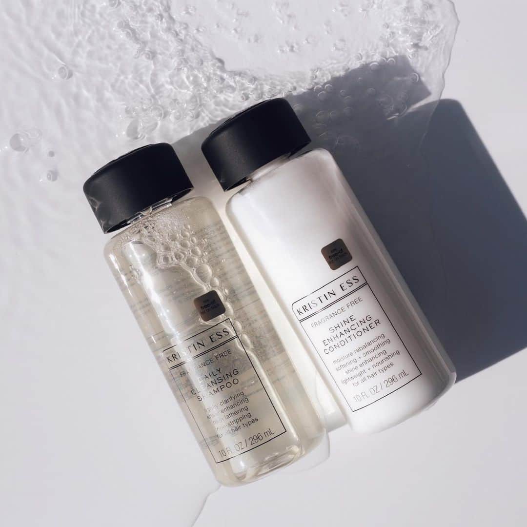 Kristin Essのインスタグラム：「OH CANADA! ICYMI, the new curl, fragrance free + ceramic tool collections just rolled up on well.ca 🤍 @welldotca」