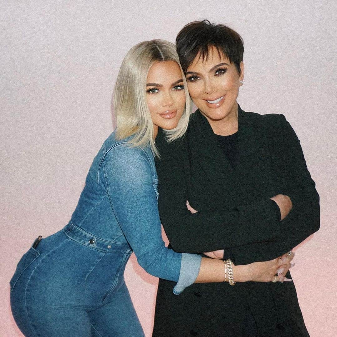 クロエ・カーダシアンさんのインスタグラム写真 - (クロエ・カーダシアンInstagram)「She is the best mommy EVER!!! Our Queen!!!!」2月28日 7時46分 - khloekardashian