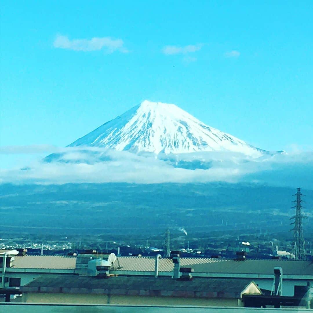 宮田麺児さんのインスタグラム写真 - (宮田麺児Instagram)「富士山丸見え」2月28日 7時49分 - miyatamenji