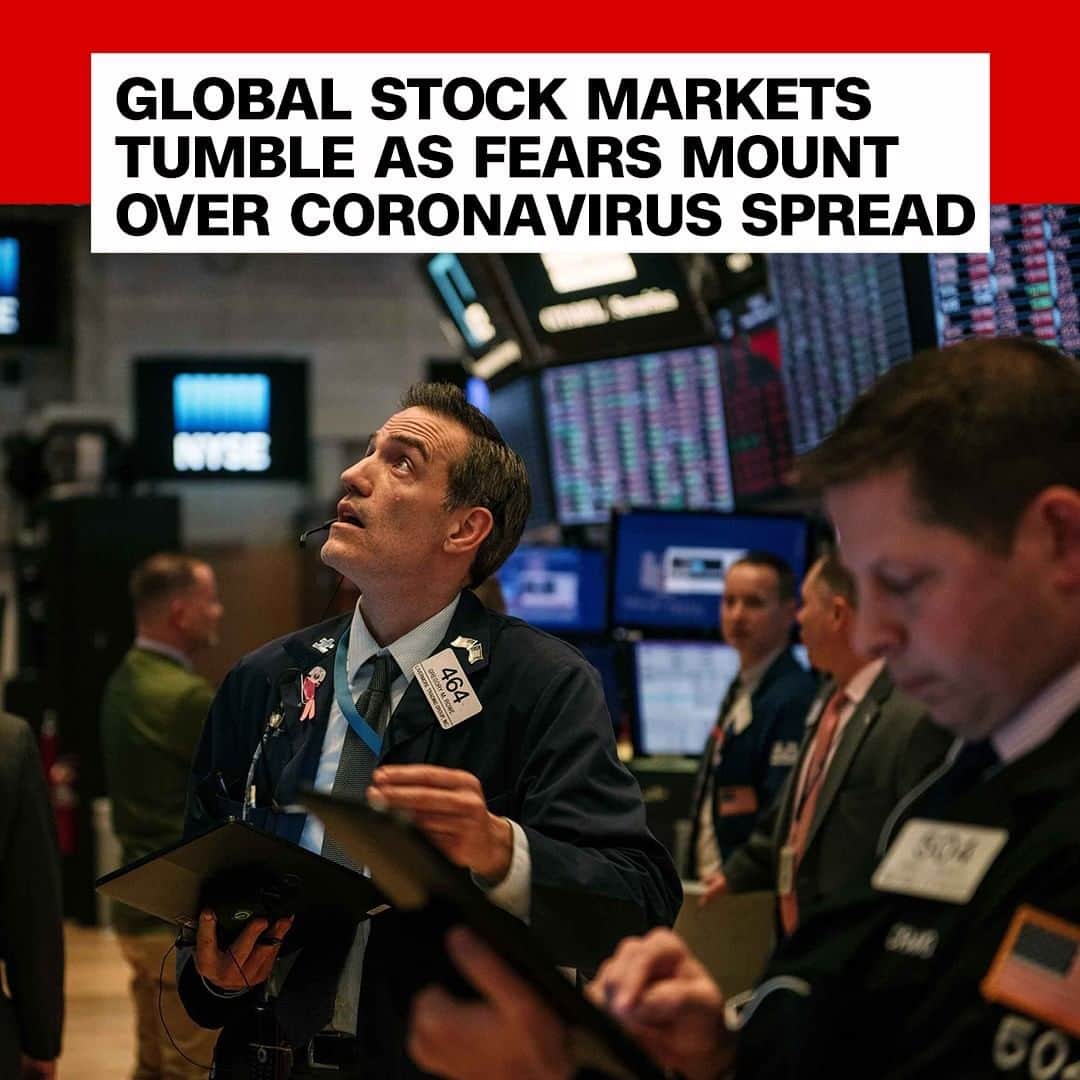 CNNさんのインスタグラム写真 - (CNNInstagram)「Major stock indexes around the world saw steep losses Thursday as worries about the novel coronavirus mounted. US stocks were on track for their worst week since the 2008 financial crisis, and on Thursday the Dow Jones Industrial Average fell nearly 1,200 points — its worst single-day point drop ever. Tap the link in our bio for the latest on the coronavirus. (📸: Scott Heins/Getty Images)」2月28日 7時58分 - cnn