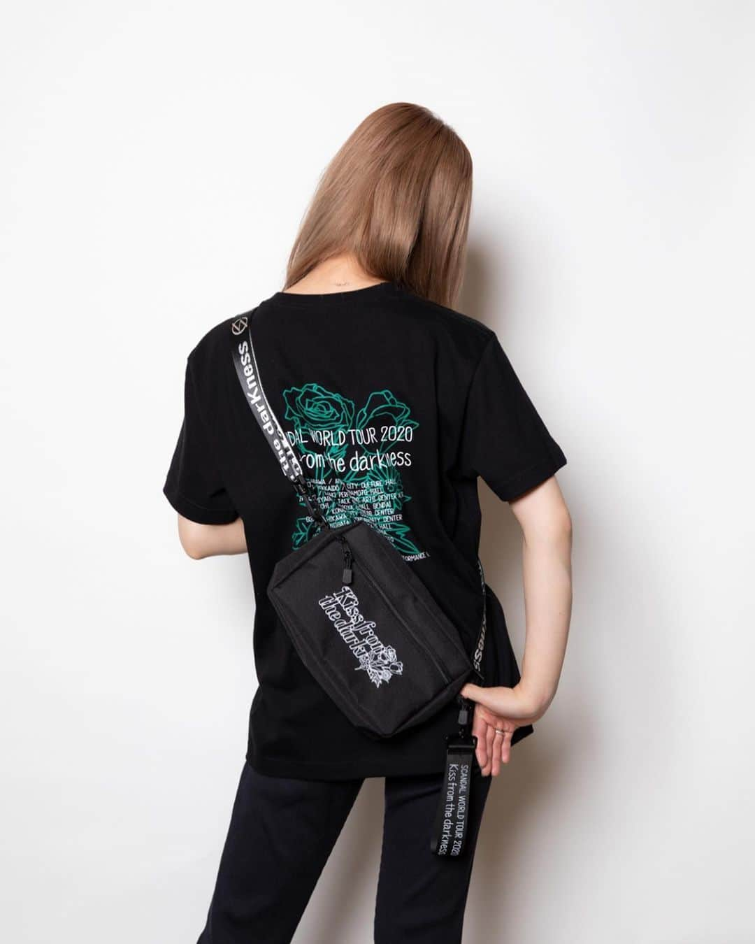 SCANDALさんのインスタグラム写真 - (SCANDALInstagram)「SCANDAL WORLD TOUR 2020 "Kiss from the darkness" GOODS  ショルダーバッグ ¥3,500(+TAX)  #scandal #kftd」2月28日 8時09分 - scandal_band_official