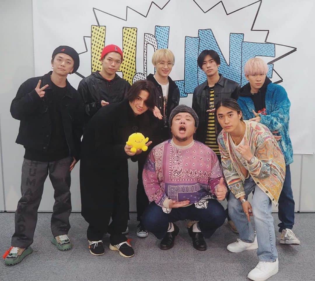 HIPPYのインスタグラム：「BALLISTIK BOYZ 日髙くん！加納くん！海沼くん！ 深堀くん！奥田くん！松井くん！砂田くん！  H♪LINEに直接来てくれるのは今回が初めて 広島のこと！新作のこと！一緒に踊ったりw 溢れる個性と色気とチャーミングさにゾッコンです（照）  3/20（金）深夜25:55〜広島HOMEテレビ［H♪LINE］ ちぇけら！  #BALLISTIKBOYZ #日髙竜太 #加納嘉将 #海沼流星 #深堀未来 #奥田力也 #松井利樹 #砂田将宏 #HIPPY #hline #広島ホームテレビ」