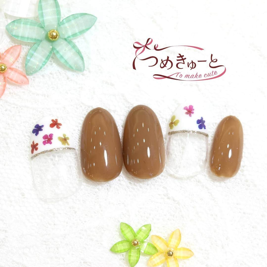 つめきゅーとさんのインスタグラム写真 - (つめきゅーとInstagram)「❀✿春ネイル✿❀Spring nails 2020  春デザイン｜Mar. 1～May.31 No.237 税抜価格 3,000円（税込価格3,300円）  ご予約はこちらへ→www.tomakecute.com  #つめきゅーと #春ネイル  #ネイル #ねいる #ネイルアート #ネイルサロン #津田沼 #稲毛 #新浦安 #成田 #川口前川 #Springnails #nailart #nail salon #speedy #gel nails #美甲 #光療指甲 #小花ネイル」2月28日 19時28分 - tomakecute