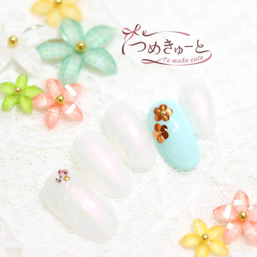 のインスタグラム：「❀✿春ネイル✿❀Spring nails 2020  春デザイン｜Mar. 1～May.31 No.239 税抜価格 3,000円（税込価格3,300円）  ご予約はこちらへ→www.tomakecute.com  #つめきゅーと #春ネイル  #ネイル #ねいる #ネイルアート #ネイルサロン #津田沼 #稲毛 #新浦安 #成田 #川口前川 #Springnails #nailart #nail salon #speedy #gel nails #美甲 #光療指甲」