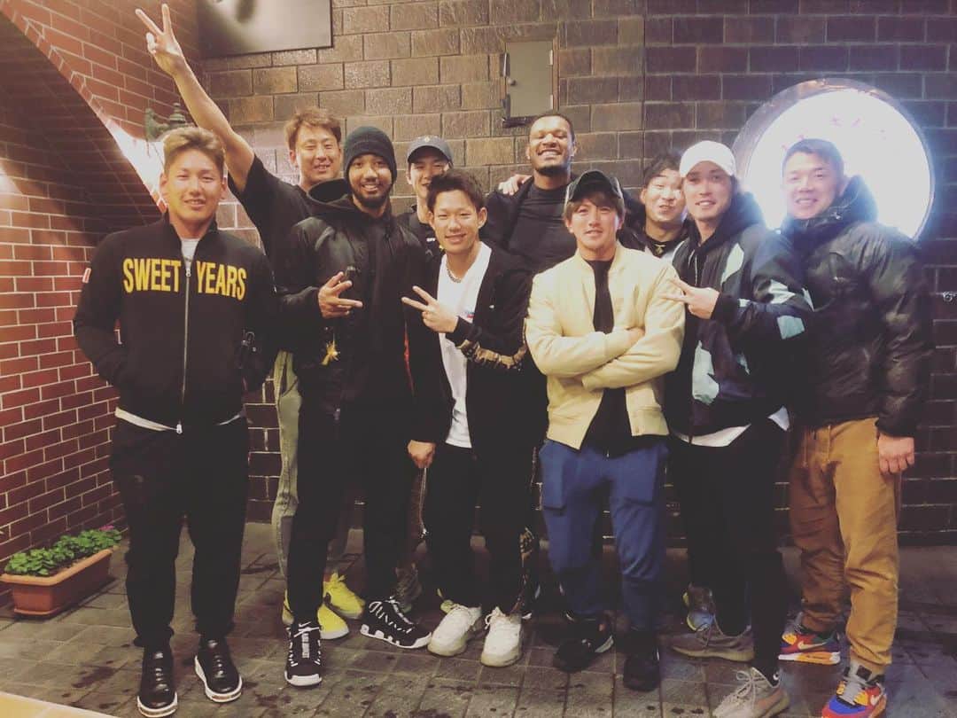 後藤駿太のインスタグラム：「キャンプも終わり明日から オープン戦。 怪我も病気もなく無事に終わりました。サポートしてくれた皆様、 応援してくれた皆様ありがとうございました。  私事ではありますが 第2子が誕生しました！ 尚一層頑張りたいと思います。 2020年も熱いご声援を宜しくお願い致します。  コロナやインフルエンザ等々に 気をつけていきましょう！  #orixbuffaloes  #後藤駿太 #春季キャンプ #オープン戦」