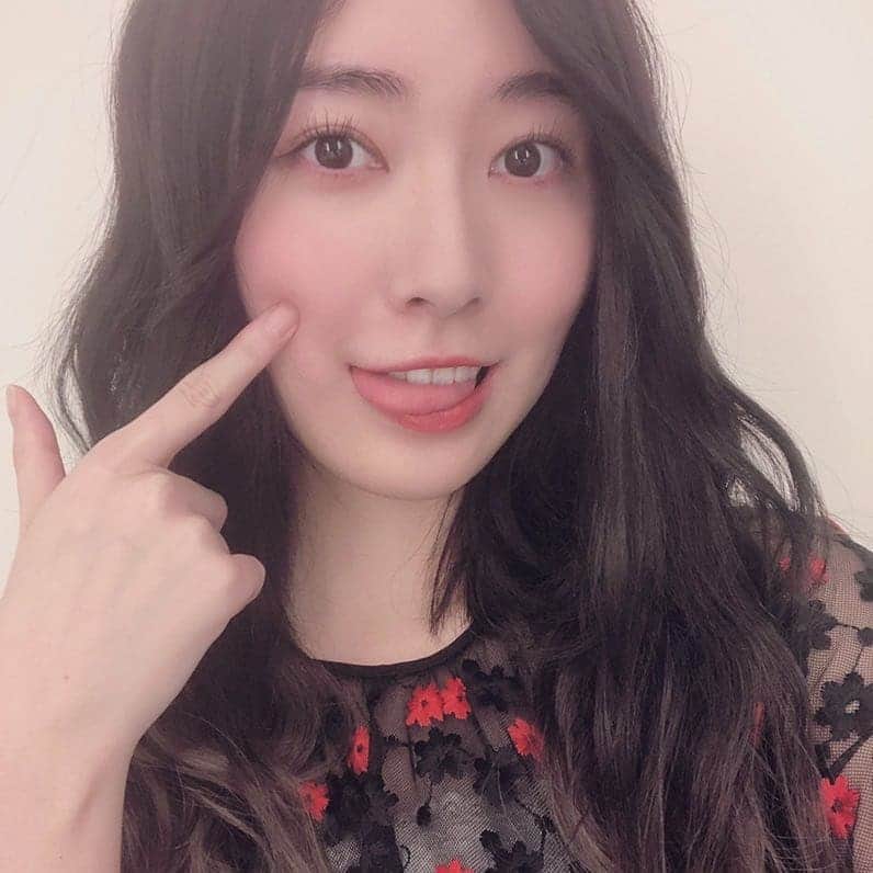 松井珠理奈のインスタグラム：「[February 28, 2020] — Matsui Jurina Twitter update.  おはようございます☀ 本戦終了まであと3時間❗️ 気を抜かず最後まで応援よろしくお願いします😊 もうひと頑張り❤️ #SKE48の大富豪は終わらない」