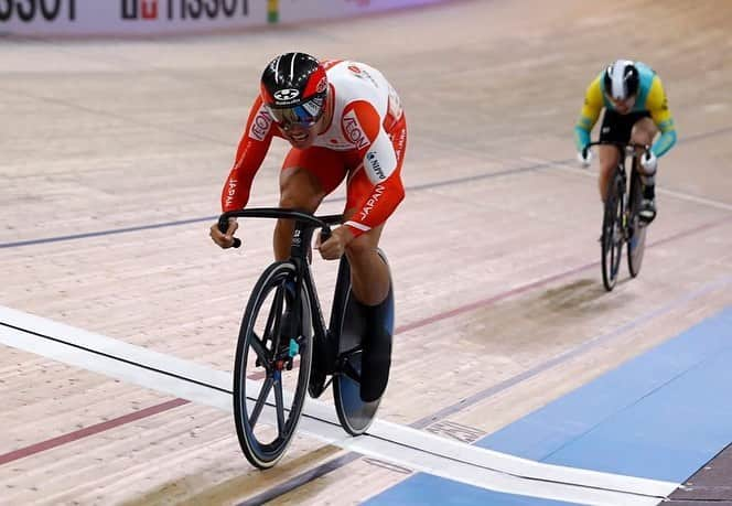 日本オリンピック委員会さんのインスタグラム写真 - (日本オリンピック委員会Instagram)「自転車トラック種目の世界選手権、男子ケイリンで脇本雄太選手が銀メダルを獲得しました🎉 🚴2020 UCI Track Cycling World Championships🚴 [Keirin Men] 🥈脇本雄太/Yuta Wakimoto  #脇本雄太 #YutaWakimoto #自転車 #ケイリン #Cycling #uci_track #Keirin #がんばれニッポン #TEAMNIPPON #japaneseolympiccommittee #全員団結 . 📸ロイター/アフロ」2月28日 12時33分 - teamjapanjoc