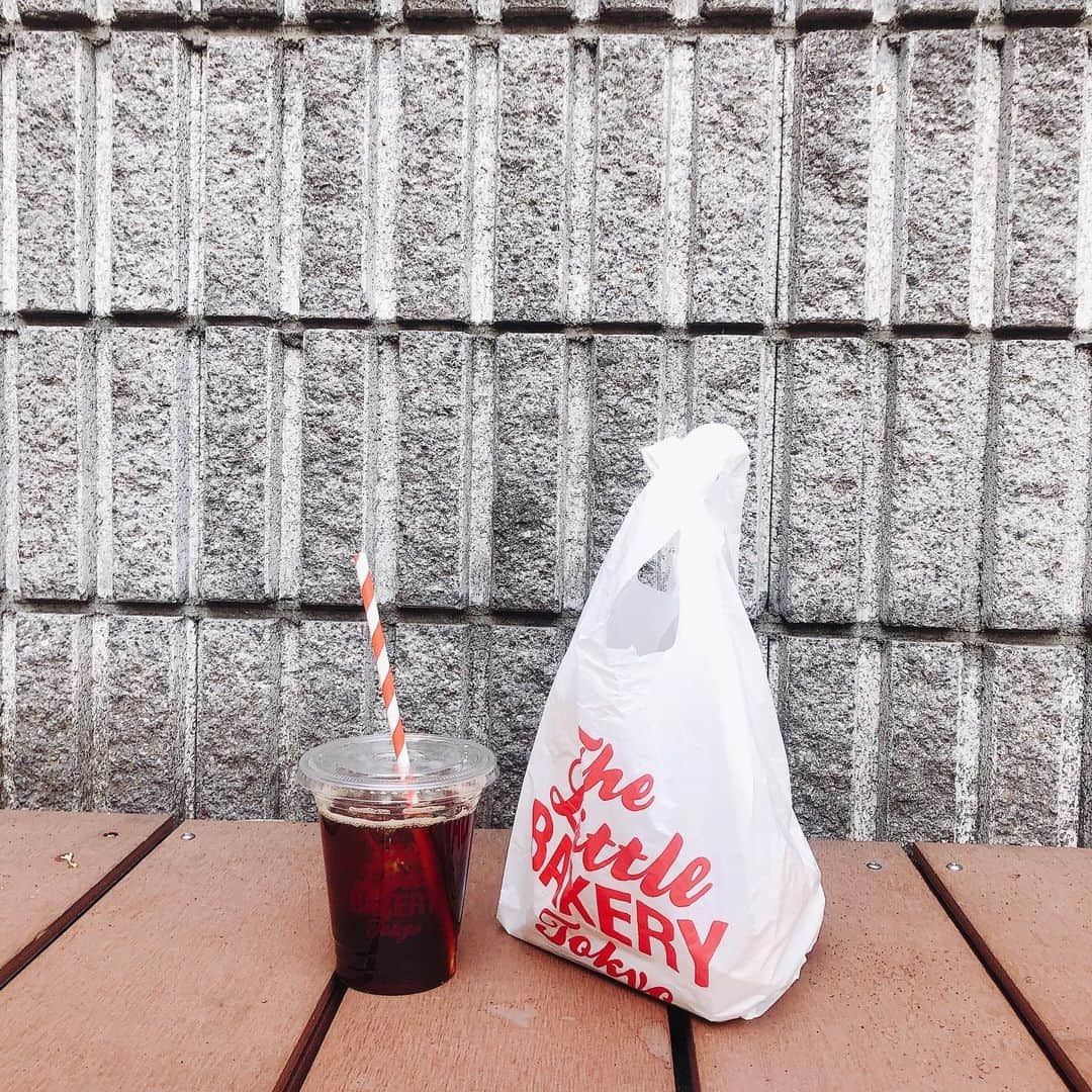 _asamiii__さんのインスタグラム写真 - (_asamiii__Instagram)「🥤🍞🥨」2月28日 14時33分 - _asamiii__