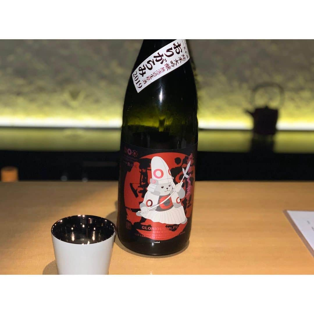 安蒜幸紀さんのインスタグラム写真 - (安蒜幸紀Instagram)「. . 🍶日本酒 . . 最近ハマったのが 森のくまさん🧸 . 山形のお酒🌾 かわいいパッケージからもう一目惚れです♡ . 甘くてしゅわしゅわ 後味は爽やか 次はいつ出会えるかな🥺 . こちらのお店は酒器も繊細で 素敵なものばかりでした✨ . #日本酒#日本酒好き#日本酒女子#森のくまさん#山形#おりがらみ#純米大吟醸#生原酒#パッケージ#くま#一目惚れ#酒器#フリーアナウンサー#アナウンサー」2月28日 16時01分 - ambirusaki