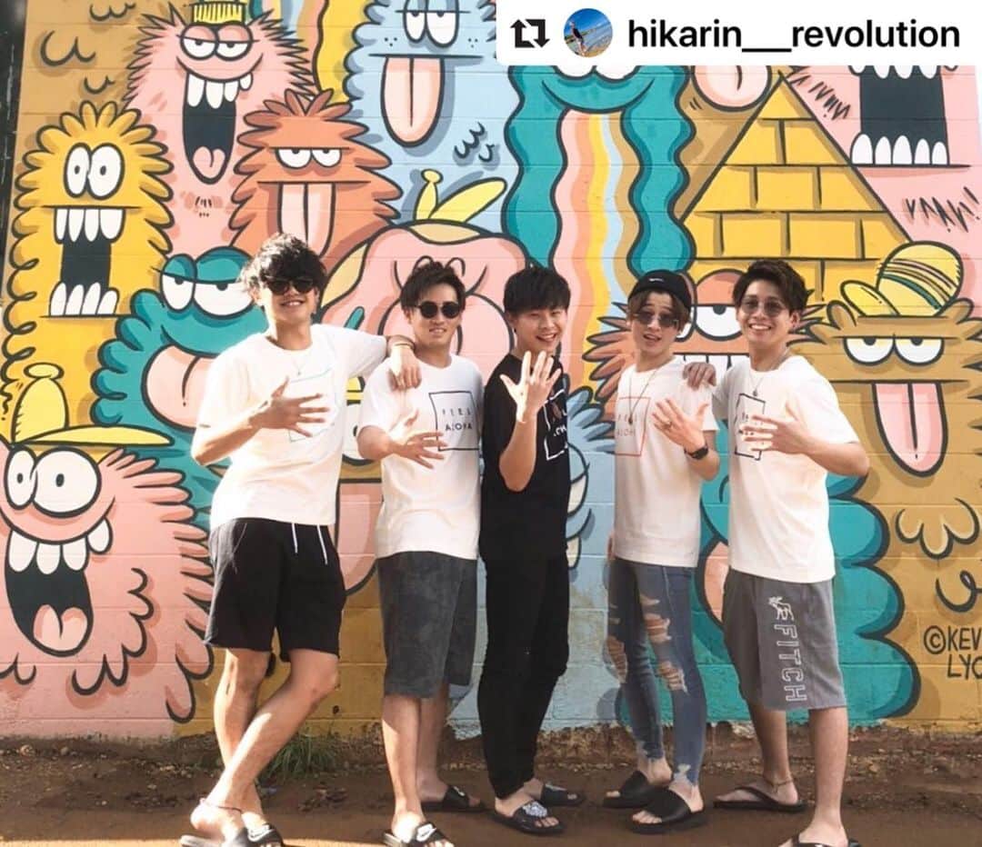 のインスタグラム：「. . FEELALOHA Teeをみなさんで着てくださりありがとうございます⭐️ . めいっぱいハワイを楽しんでください😆🤙🌈 . Mahalo🌺 . #lillyandemma #hawaii #feelaloha #tshirt #family #instagood #photooftheday #love #happy #beach #aloha #リリエマ #ハワイ #バケーション #Tシャツ #リンクコーデ #ハワイ好き #ハワイ好きな人と繋がりたい」